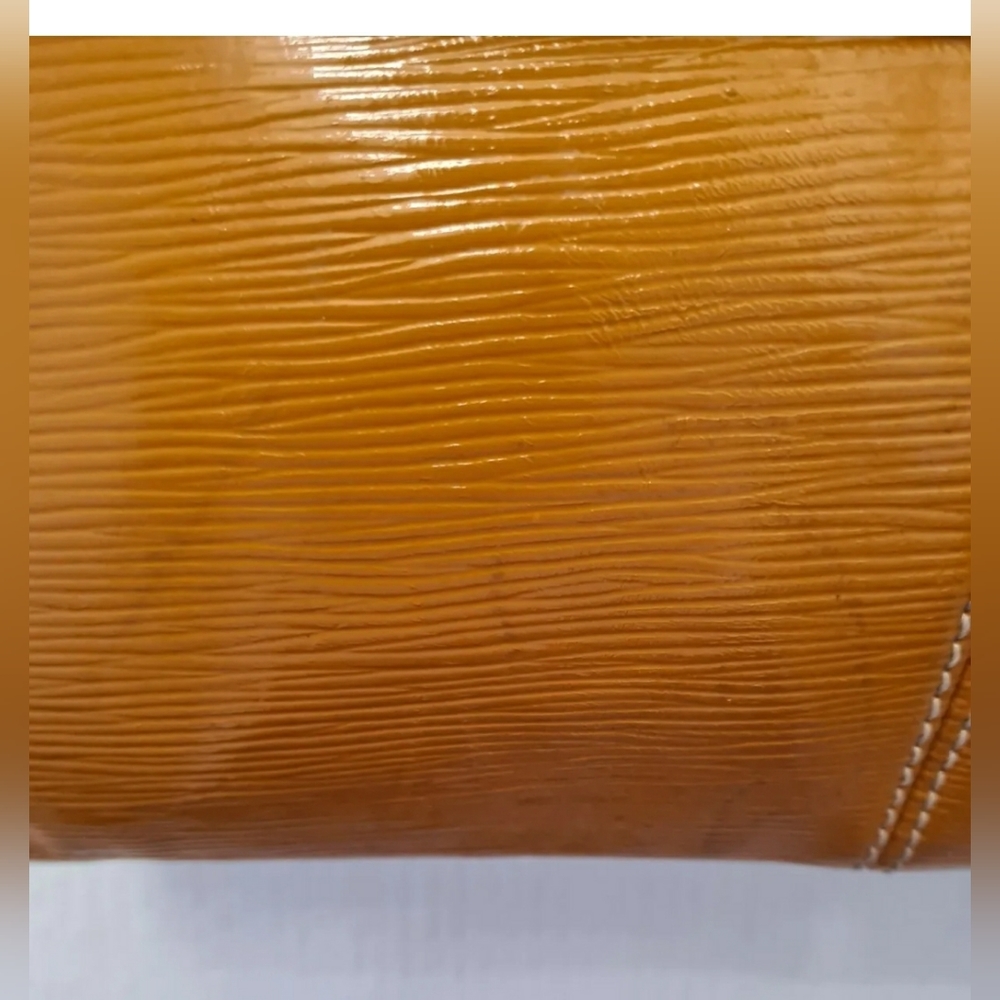 Jane Shilton light brown faux leather patent shoulder bag handbag long strap - Picture 4 of 8